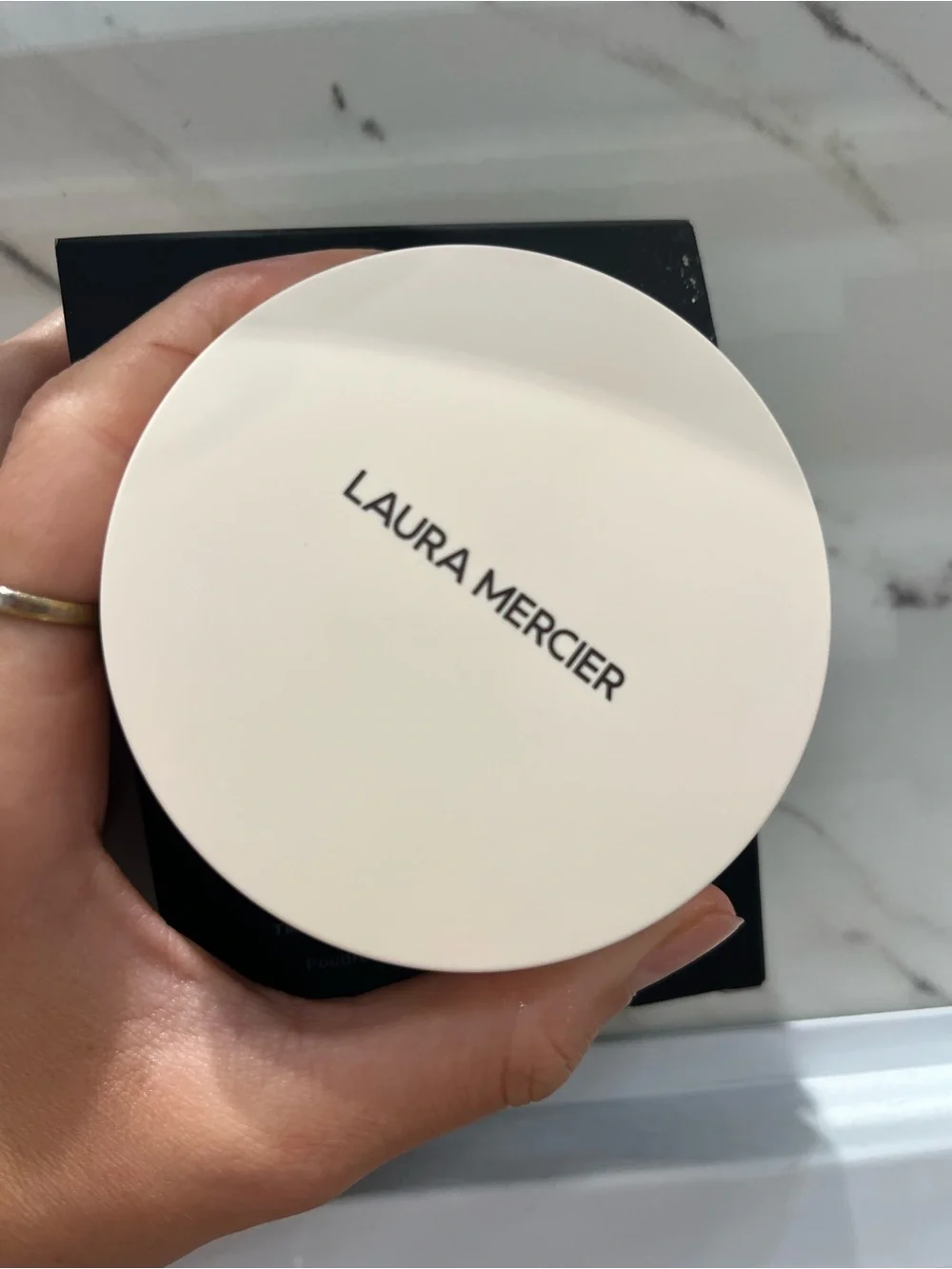 Laura Mercier Translucent Pressed Setting Powder - Ultra-Blur